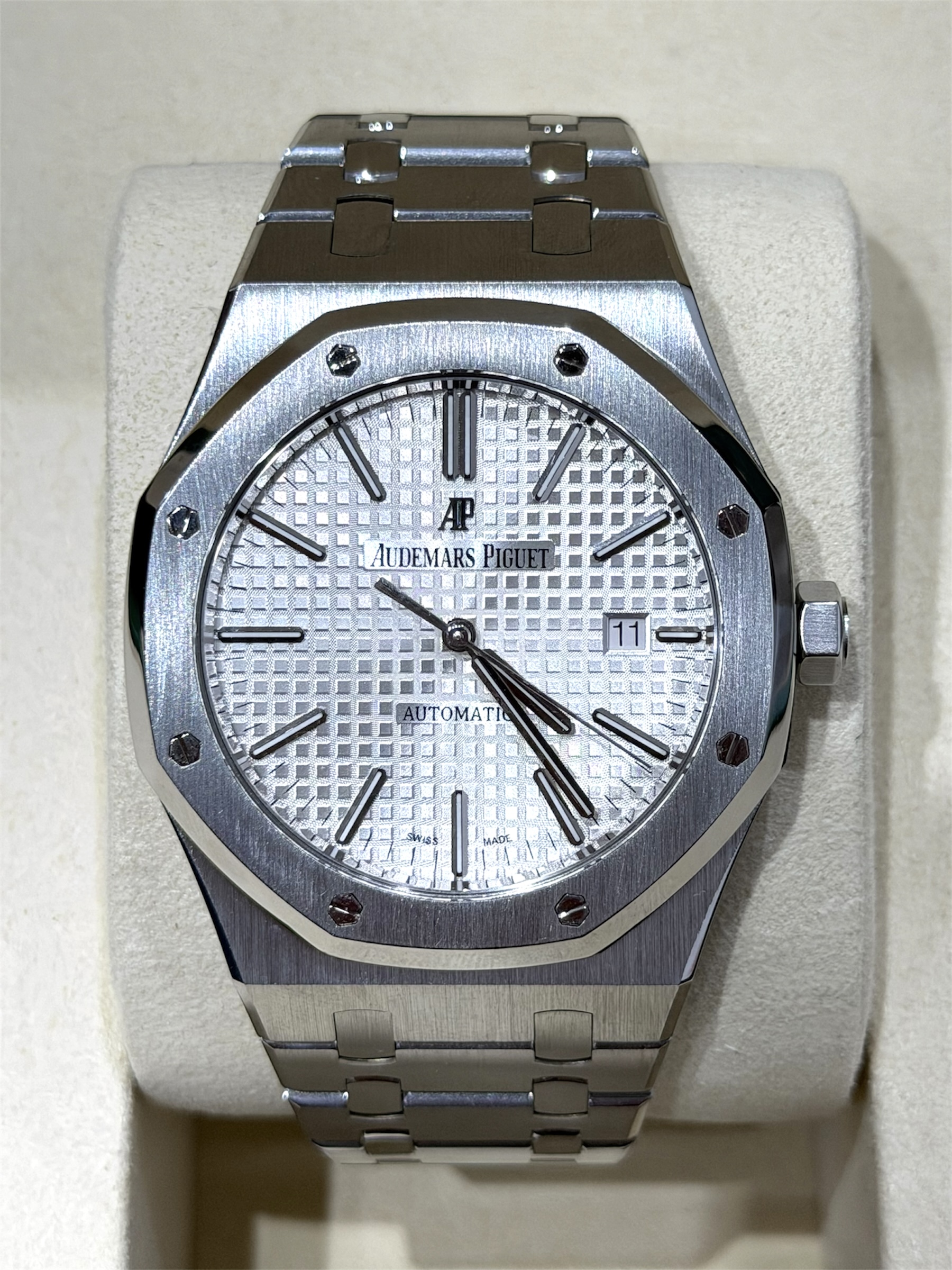 Audemars Piguet Audemars Piguet Royal Oak White Dial 15400st (2014)
