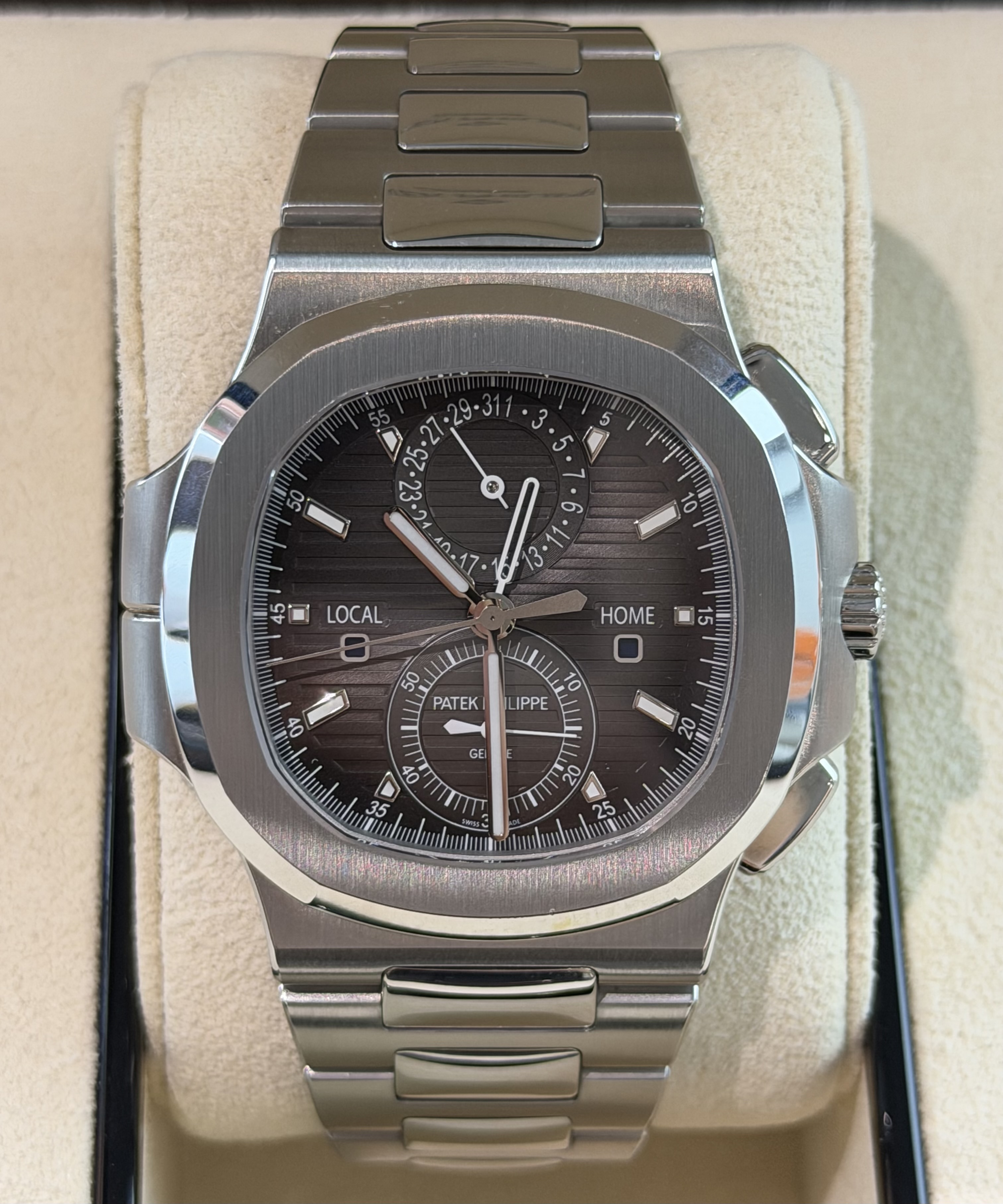 Patek Philippe Patek Philippe Nautilus 5990/1A (2020)